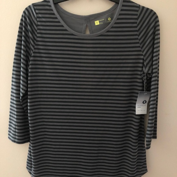 Xersion Tops - Xersion 3/4 Sleeve Crew Neck T-Shirt